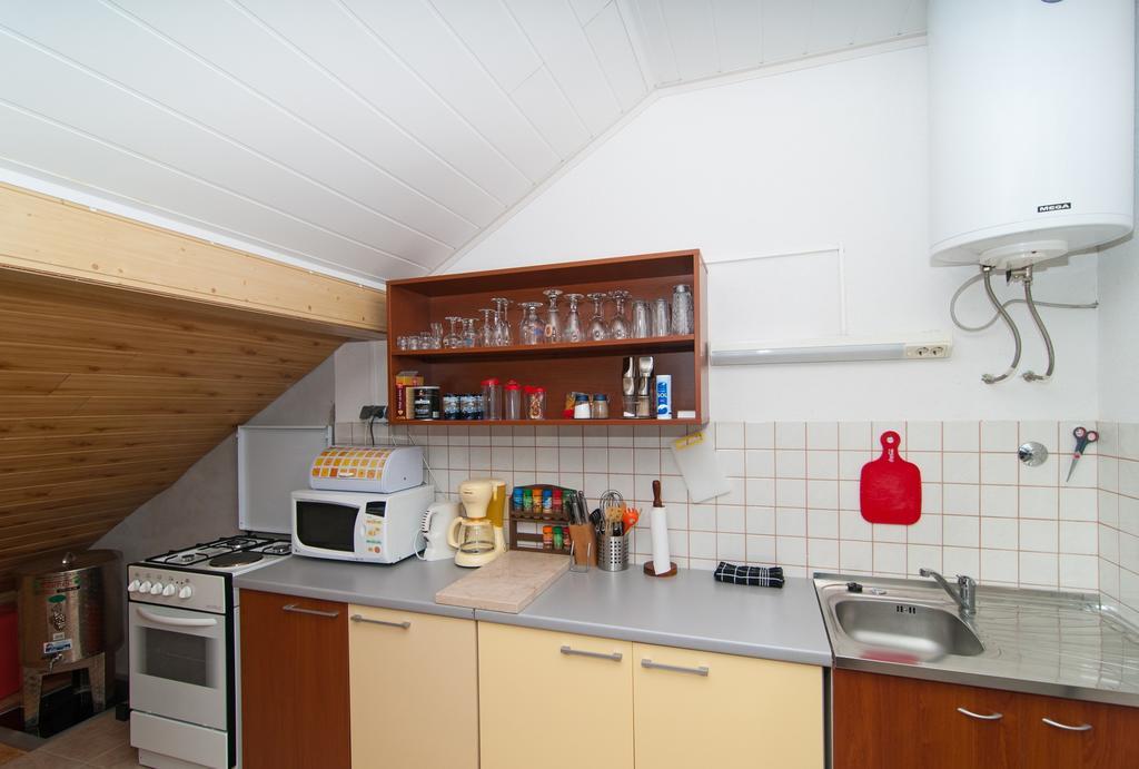 Apartments Corana Kaštela Szoba fotó